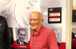 Dr. Charles Simonian: Un legado para la esgrima TW BIO - CHARLES SIMONIAN USA