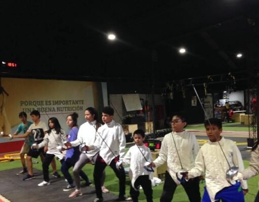 Escuadra … Club de Esgrima Bellas Artes (BOL) TW ESCUADRA CLUB BELLAS ARTES BOL